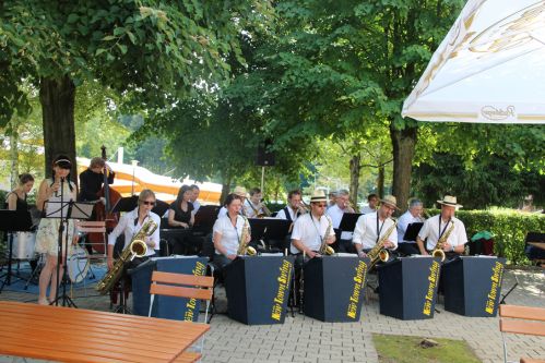 New Town Swing Orchestra