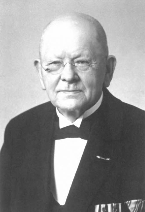 Bernhard Rentsch. Das Foto entstand anlässlich der Verleihung der Ehrenbürgerwürde 1926 zu seinem 70. Geburtstag. Es wurde von Herrn Johannes Nitsche zur Verfügung gestellt.