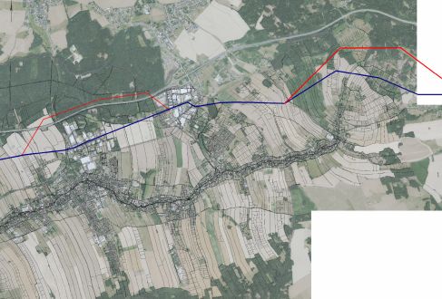 Blaue Linie: Vorzugstrasse von 50 Hertz; Rote Linie: Bürgertrasse